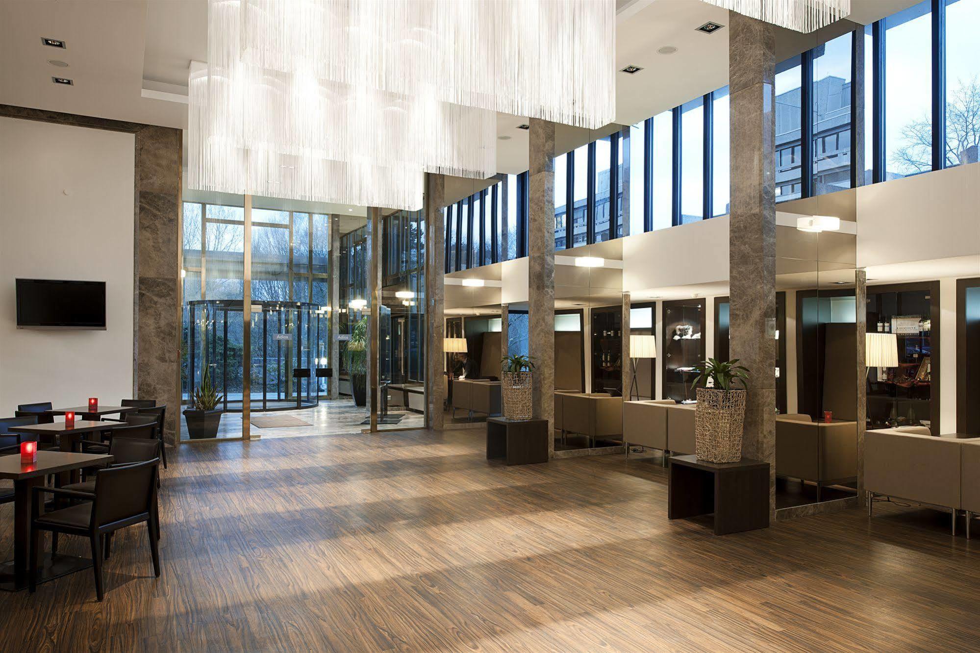 Nh Wiesbaden Exterior foto